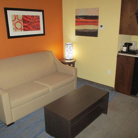 Best Western St. Louis Airport North Hotel & Suites Hazelwood Exteriör bild