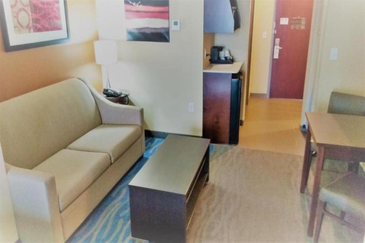 Best Western St. Louis Airport North Hotel & Suites Hazelwood Exteriör bild