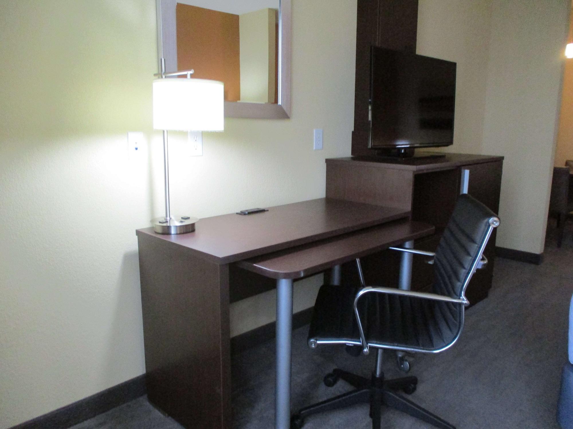 Best Western St. Louis Airport North Hotel & Suites Hazelwood Exteriör bild
