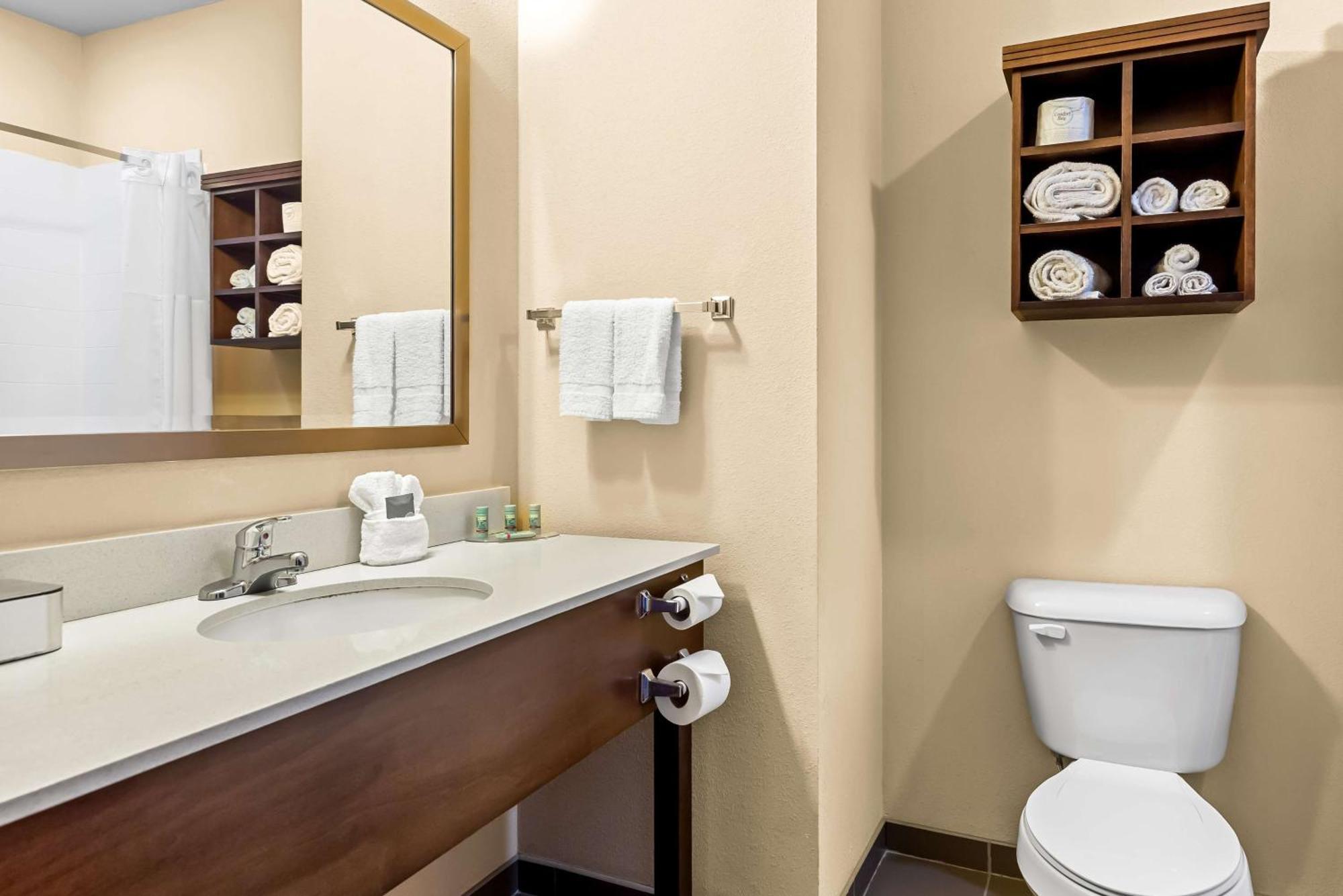 Best Western St. Louis Airport North Hotel & Suites Hazelwood Exteriör bild