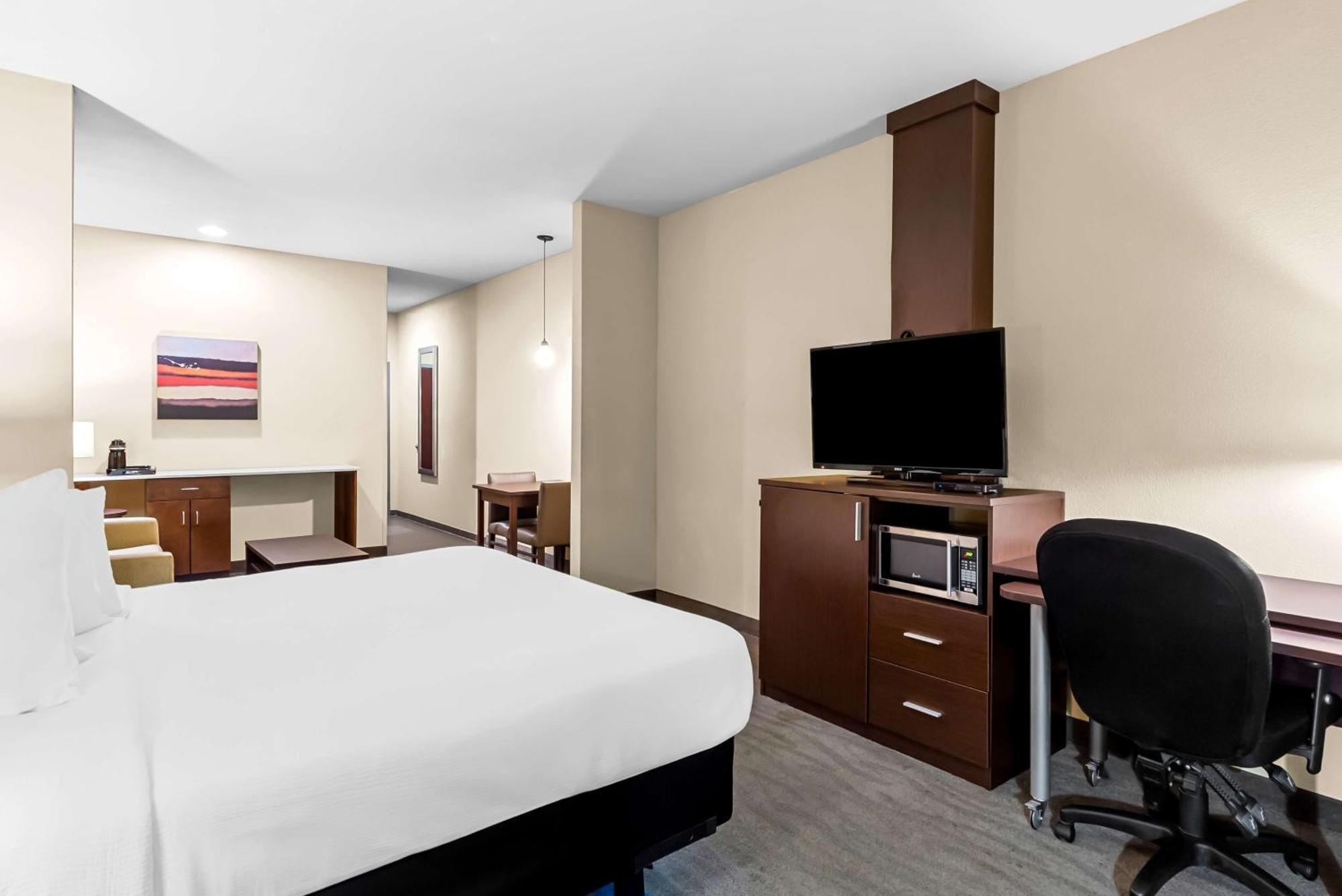 Best Western St. Louis Airport North Hotel & Suites Hazelwood Exteriör bild
